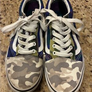 Van's Hi Youth High Top Sneakers 5Y - Camo Collage Multi